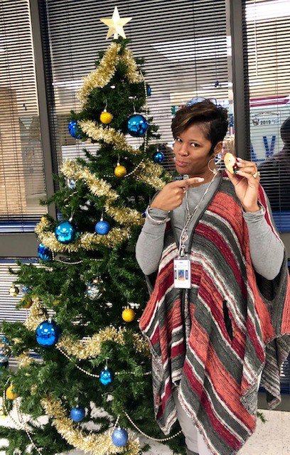 SMUnderwood12's tweet photo. @StudentsofLCHS Go find SANTA in the #LCSpiritTree Main office for a jeans pass! Once you find it, take a picture with it and post it here and use the hashtags #LCSpiritTree #WeAreLC #IFoundSanta
Once you find it, hide it for the next person to find!
Congrats!!π https://t.co/0EwcSsUv8d