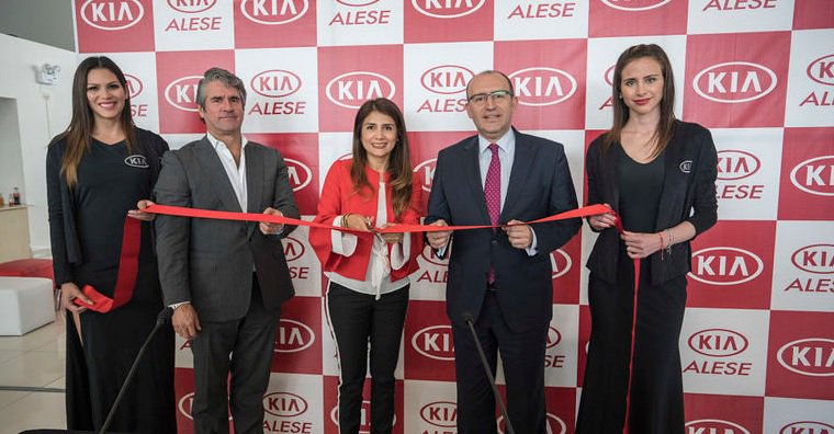 Atención fanáticos de los autos <a href="/KiaPeruOficial/">KIA PERU</a>. La marca abrió un nuevo local en la av. Faucett 315. Entérate más acá aap.org.pe/kia-peru-abre-…