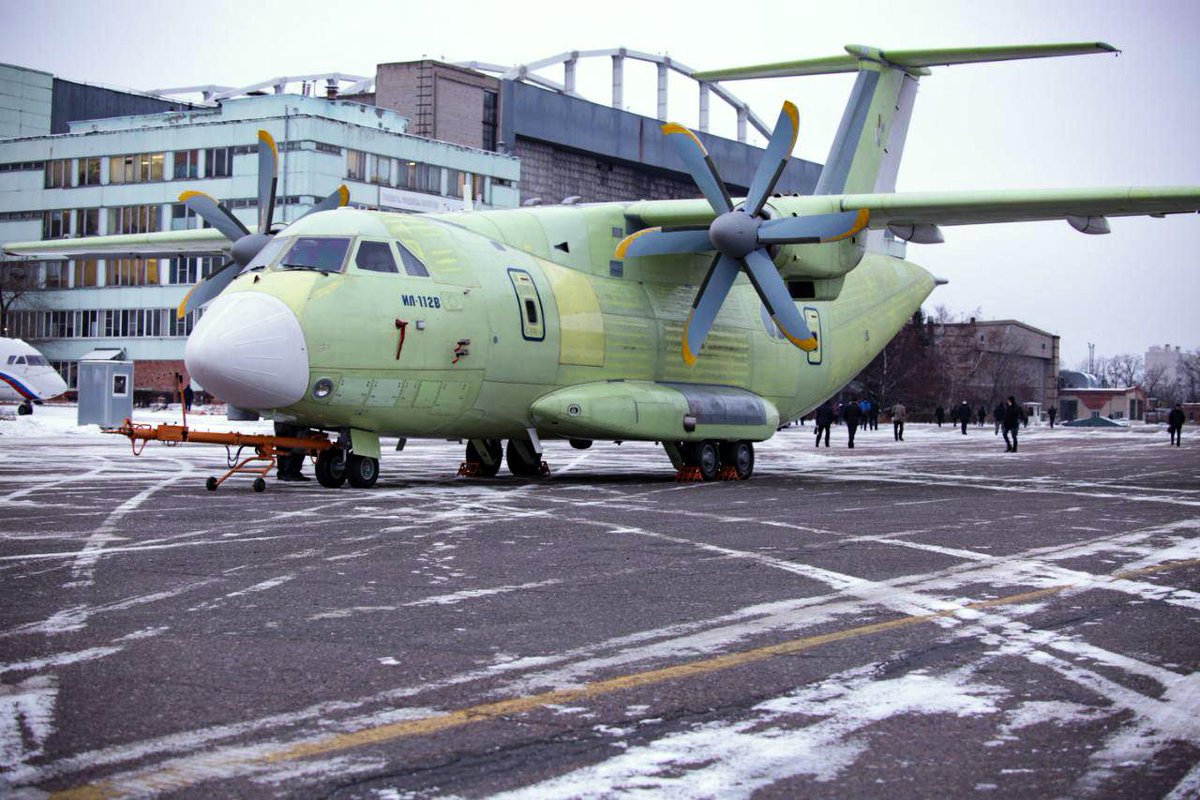 Il-112V light military transport - Page 5 DtBOiZ_WkAE1vKj