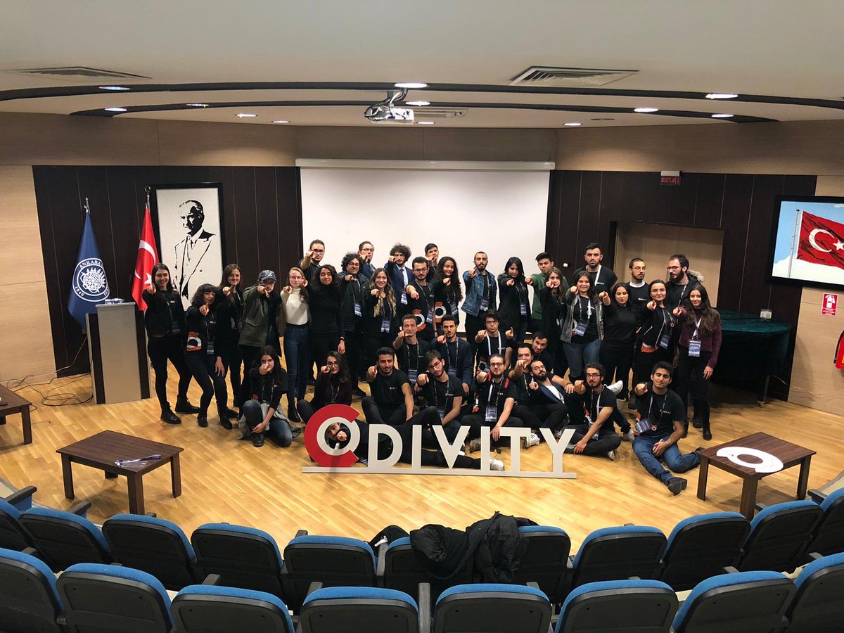 Ve Codivity 1.0 ‘ı hazırlayabilmek için çok çalışan <a href="/ieee_ankara_cs/">IEEE Ankara Üniversitesi Computer Society</a> ekibi