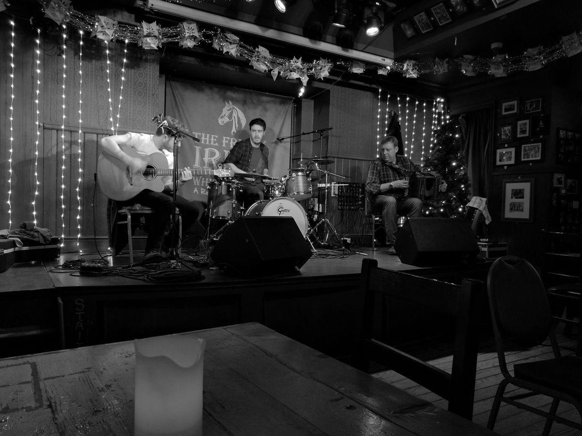 TheOliverPlunk's tweet image. #OpLiveMusic TONIGHT!!

9.30pm @theillwinds

#FriskyWhiskeyBar (Upstairs)

7pm Dinner and Show 

Book now:

theoliverplunkett.com/irish-traditon…

@corklivemusic @corknightlife
@whazoncork