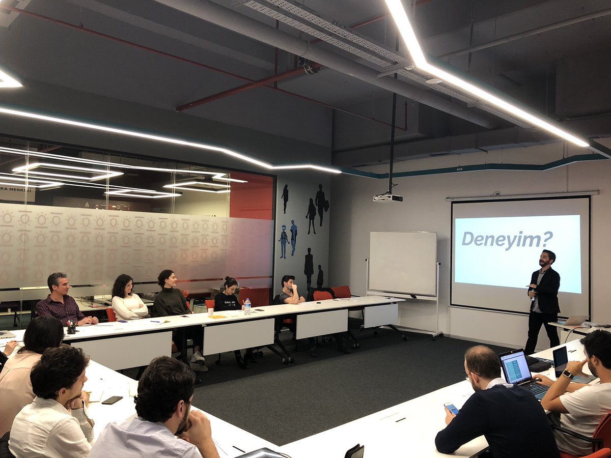 Akar Şümşet ile “Ürün Geliştirmede Kurucu Ortağın Rolü” adlı etkinliğimiz startuplarımızın yoğun ilgisi ile devam ediyor.  @Melihgurel