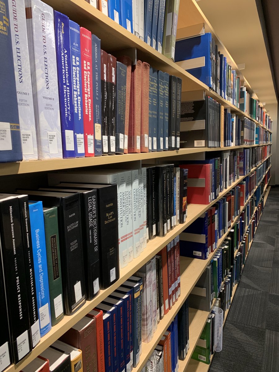aculibrary's tweet photo. Did you know? When ACU Library moved to its current building in 1970, there were 150,000 volumes. Today there are 530,000 volumes! #ACUlibrary #welovebooks https://t.co/S5bKNqSJgm