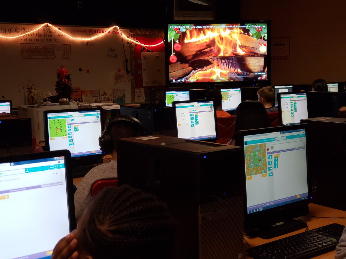 jwest8378's tweet photo. We love warming up with coding and a YouTube fire on cold mornings! #FESSTUDENTSCODE #CSforALL #bettertogether @JEFCOED @FultondaleElem @JEFCOEDTech @codeorg @AlabamaCsta @GovernorKayIvey @jpdice_Fox6 https://t.co/zXWT0x6DQm
