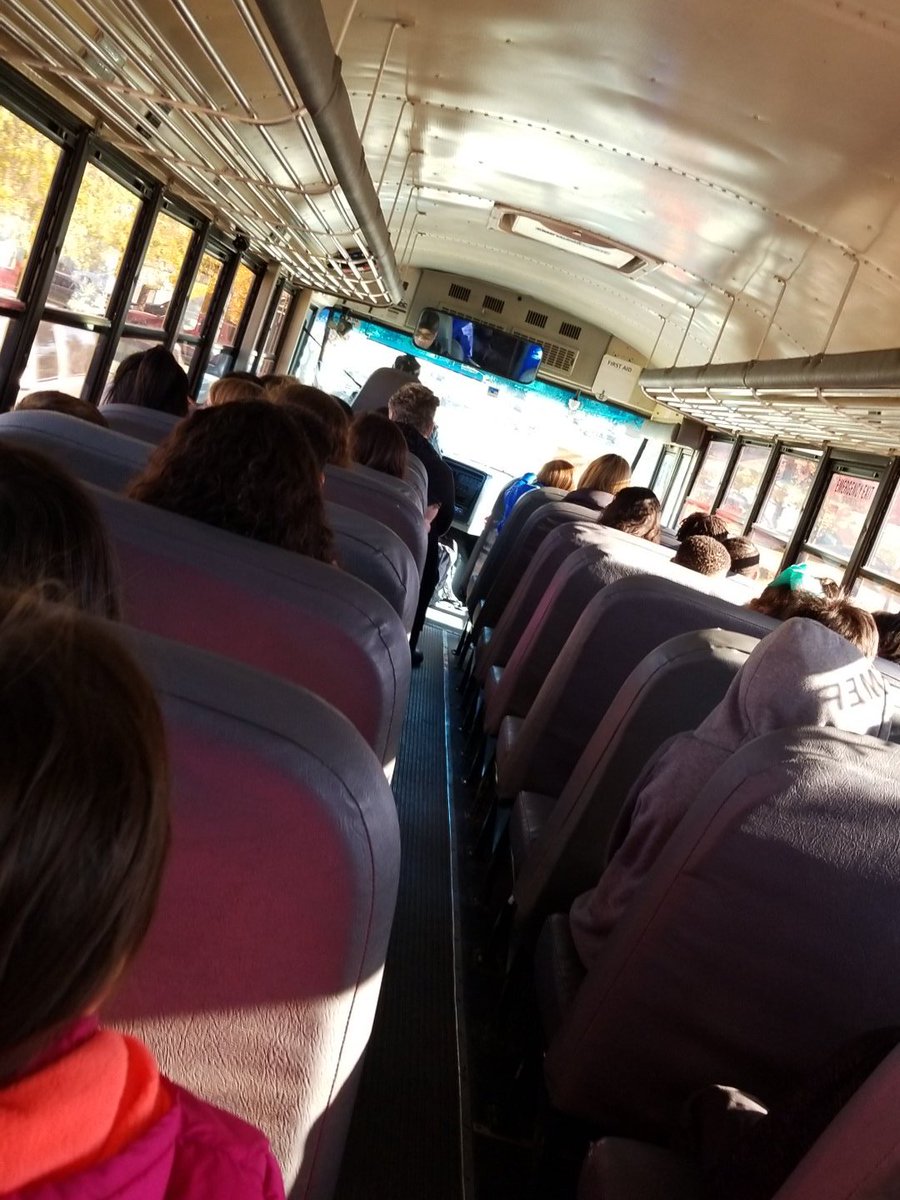 RamseysRoom's tweet photo. On the way to our field trip! Excited to listen to some great musicians!!!! #rugelallin #musicislife #lovetolisten #greatbusdriver https://t.co/kImC4gPwgg