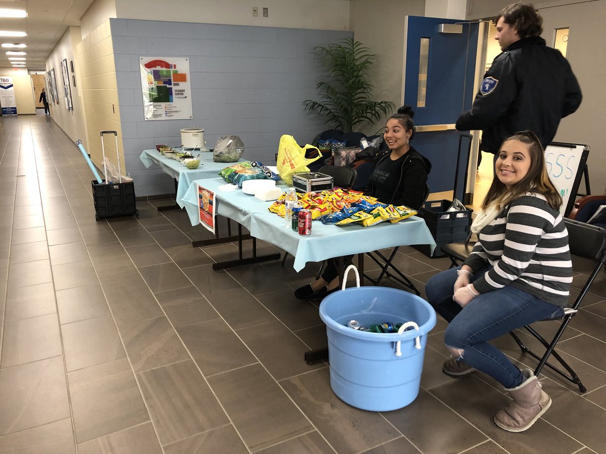 StudentLifeCCC's tweet photo. Faith Fellowship Club will be selling Nachos (!) today from 11 am - 2 PM just outside the basketball gym. Stop by before it’s all gone!

#cccdifferencemakers https://t.co/fUtp0Dn9lk