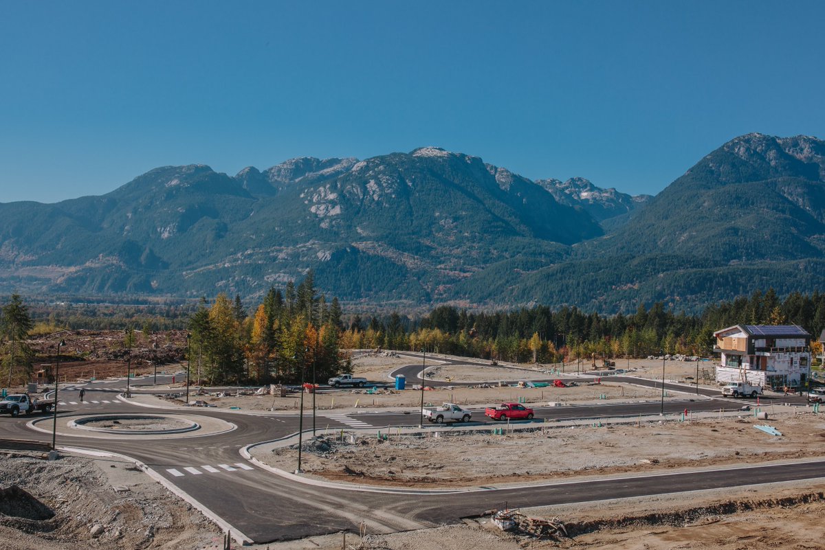 We have roads! 🚗 🚙 🚚 
--
#BuildingANeighbourhood #UniversityHeights #NewNeighbourhood #Home #DreamHome #DreamHouse #Neighbourhood #Squamish #SquamishLifestyle #BCLifestlye #WestCoastLifestyle #Holborngrp #ElevatingLifestyles #ModernbyNature