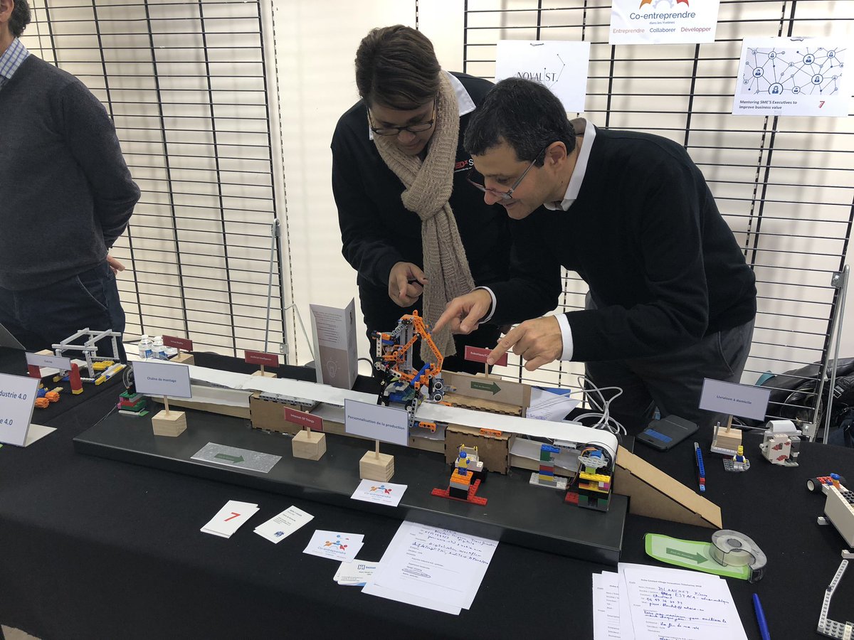 fb_sandrine's tweet photo. Découverte de l’industrie 4.0 prototypée #CoEntreprendre78 #NovalistThinking au Village #Innovations @TEDxSaclay @sqy #DATABANG https://t.co/ZFVQxlwIdl