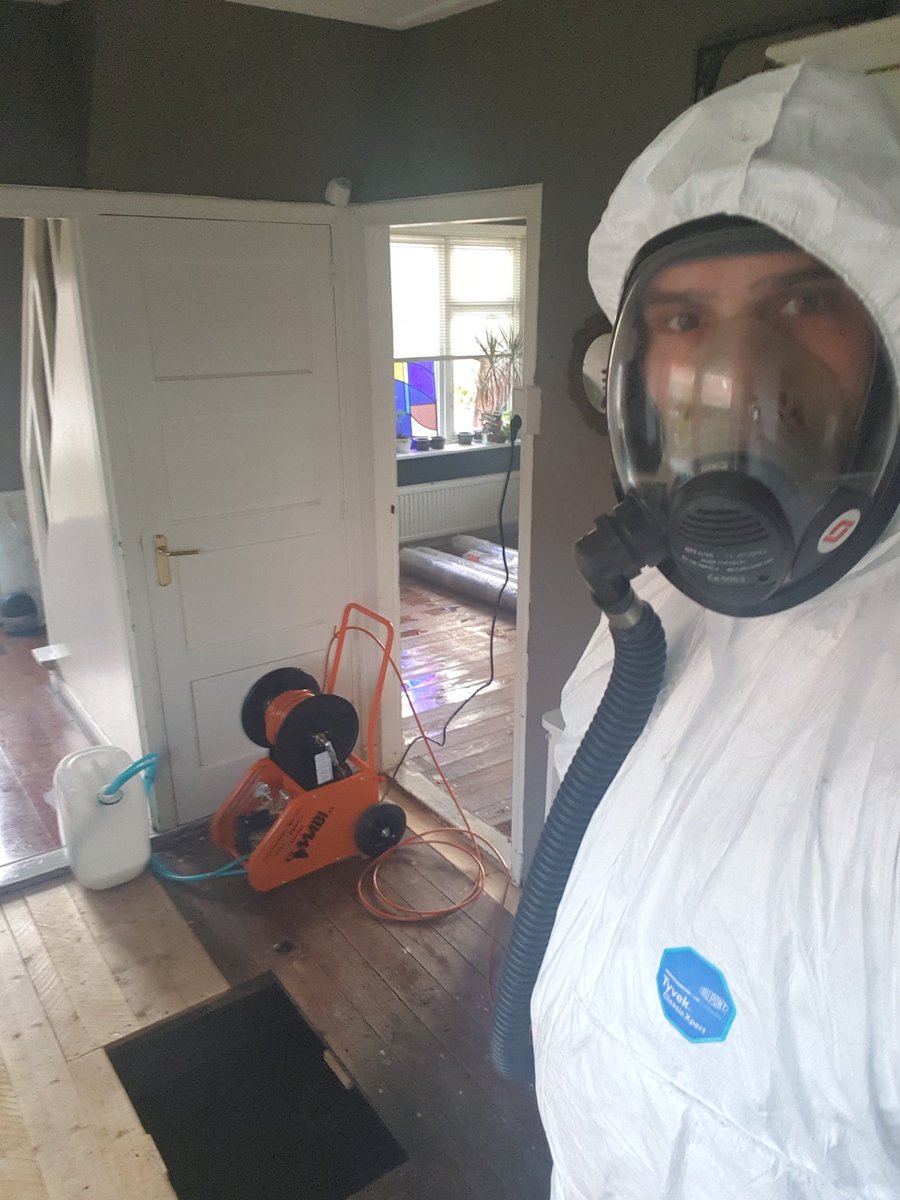 Houtworm? We zijn snel, betaalbaar en professioneel en dat met 10 jaar garantie. Na de behandeling ontvangt u een officieel garantie certificaat.