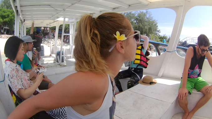 Zoe Doll’s pics and videos