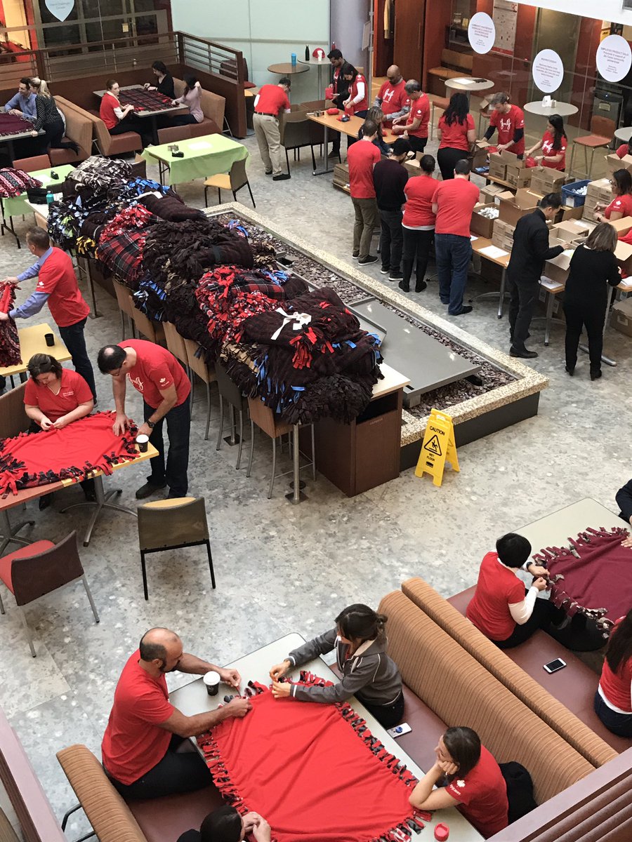 sd_macdonald's tweet photo. It’s #GivingTuesday2018 at @jnjcanada - we’re making personal care kits &amp; blankets for Native Child &amp; Family Services in TO @jnjcares #mycompany https://t.co/IMNY0n6vg3