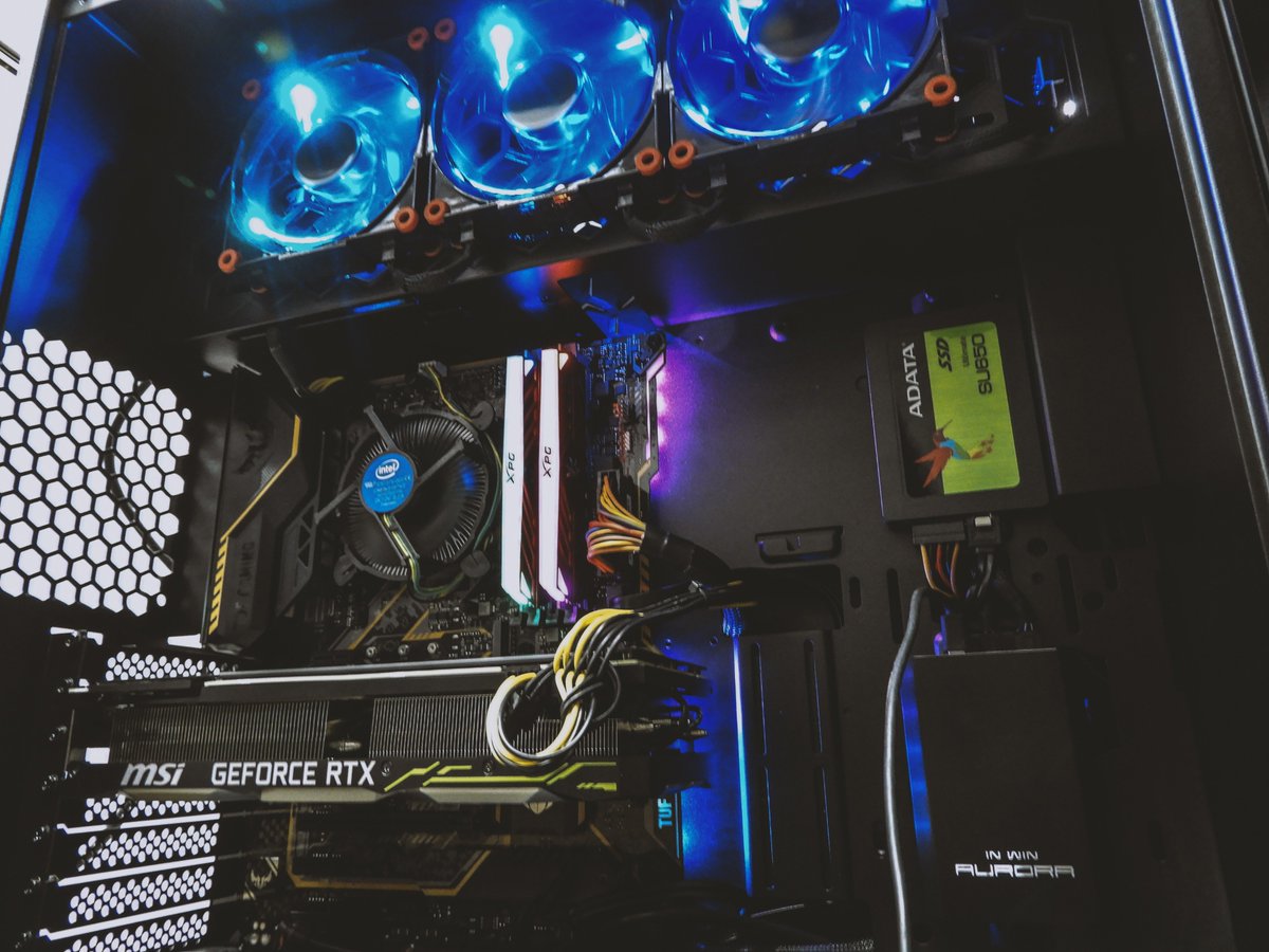 Cada vez se nos van builds más ÉPICAS!
Impecables las nuevas #RTX de <a href="/NVIDIAGeForce/">NVIDIA GeForce</a> 
#BuenMartes