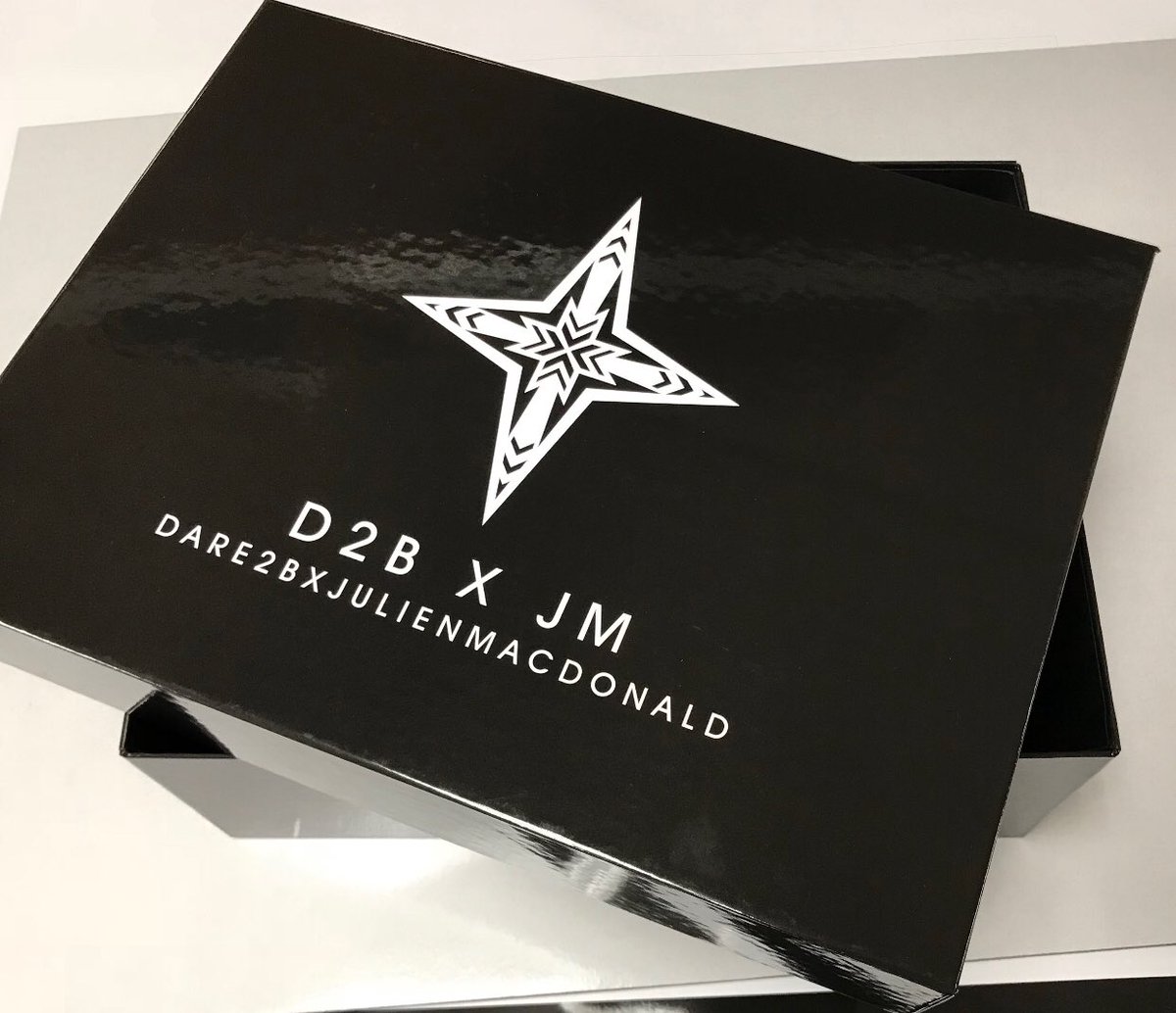 ThomasDornans1's tweet image. Bespoke high quality printed boxes and Luxury Tissue Paper produced in house. #bespoke #paperoverboard #luxurytissue