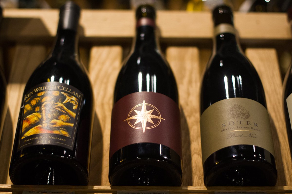 wineshopmtka's tweet photo. If you enjoy Soter Vineyards and a well-rounded #PinotNoir, you'll really enjoy Soter Vineyards North Valley Reserve. North Valley is a project by Tony Soter and winemaker James Cahill, sourcing fruit from some of the finest sites in the #WillametteValley. https://t.co/9UOxNKSRV9