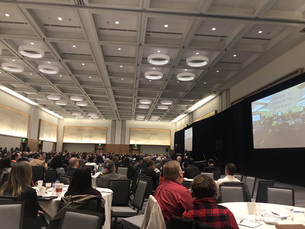 Victor_WPM's tweet photo. Full house at @TxDOT PEPS conference @WalterPMooreEng https://t.co/ge08k4WB4T