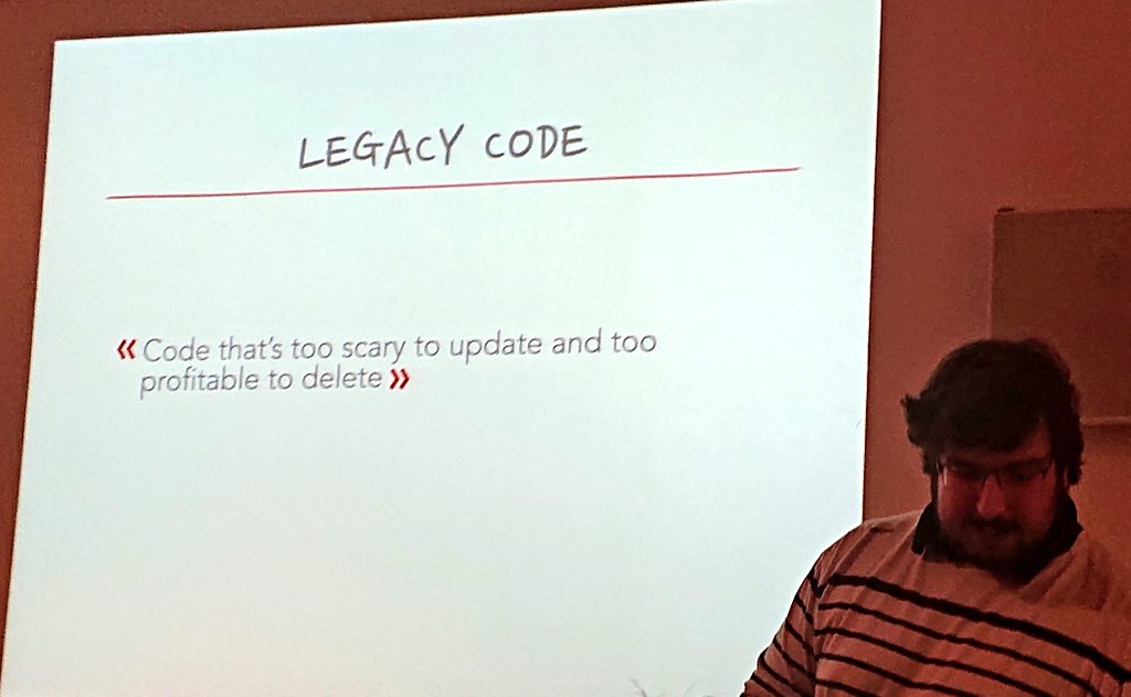 adjaile's tweet image. Définition du #CodeLegacy par @Lilobase : "Du code qui fait trop peur pour être mis à jour, mais qui est trop profitable pour être supprimé" #FlowConFR18 #FlowCon @FlowConFR