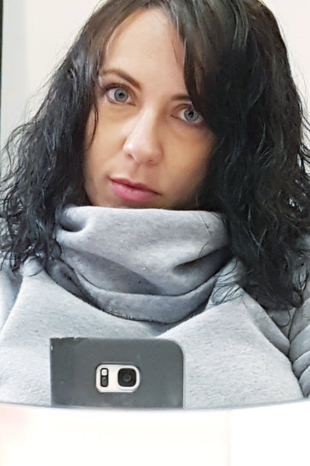 Bonne soir&eacute;e &agrave; vous mes ch&eacute;ris ! 😘 https://t.co/QFmoIvdOCp<a href="/tag/movie"class="tags"><span>#movie</span></a><a href="/tag/panties"class="tags"><span>#panties</span></a><a href="/tag/dominantwomen"class="tags"><span>#dominantwomen</span></a>