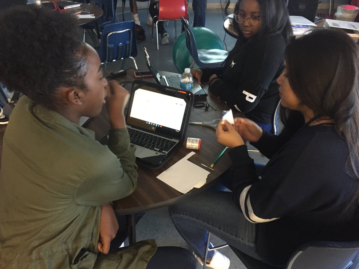 kellieadams07's tweet photo. 2nd period investigating the motion of a straw rocket. #BroncoGameStrong #studentchoice https://t.co/kk6wDck5tv