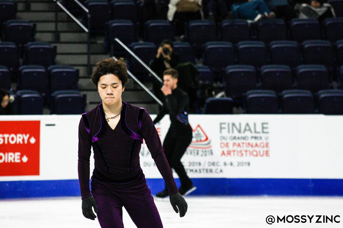 mossyzinc's tweet photo. *clap clap* #ShomaUno #宇野昌磨 #SCI18 https://t.co/RCNhEL3ja5