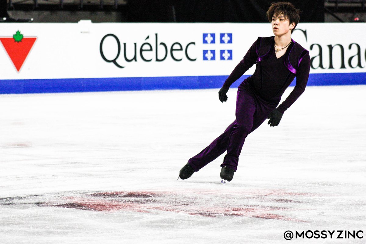 mossyzinc's tweet photo. *clap clap* #ShomaUno #宇野昌磨 #SCI18 https://t.co/RCNhEL3ja5