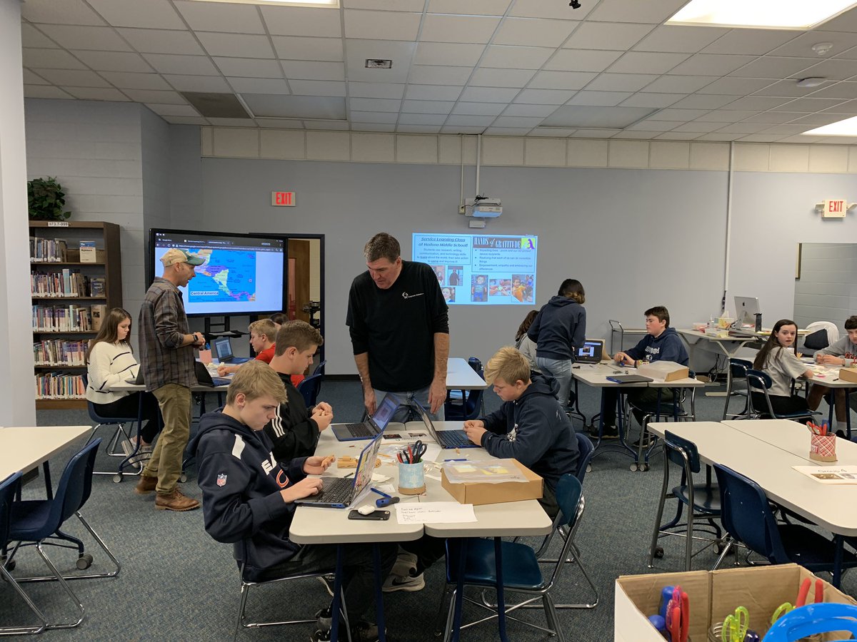 KristinDages's tweet photo. 8th graders working together in Service Learning Class on assembling a 3D-printed prosthetic with #HandsOfGratitude #empathy #persistence @MsHohenfeld https://t.co/mwOZqkfo0V