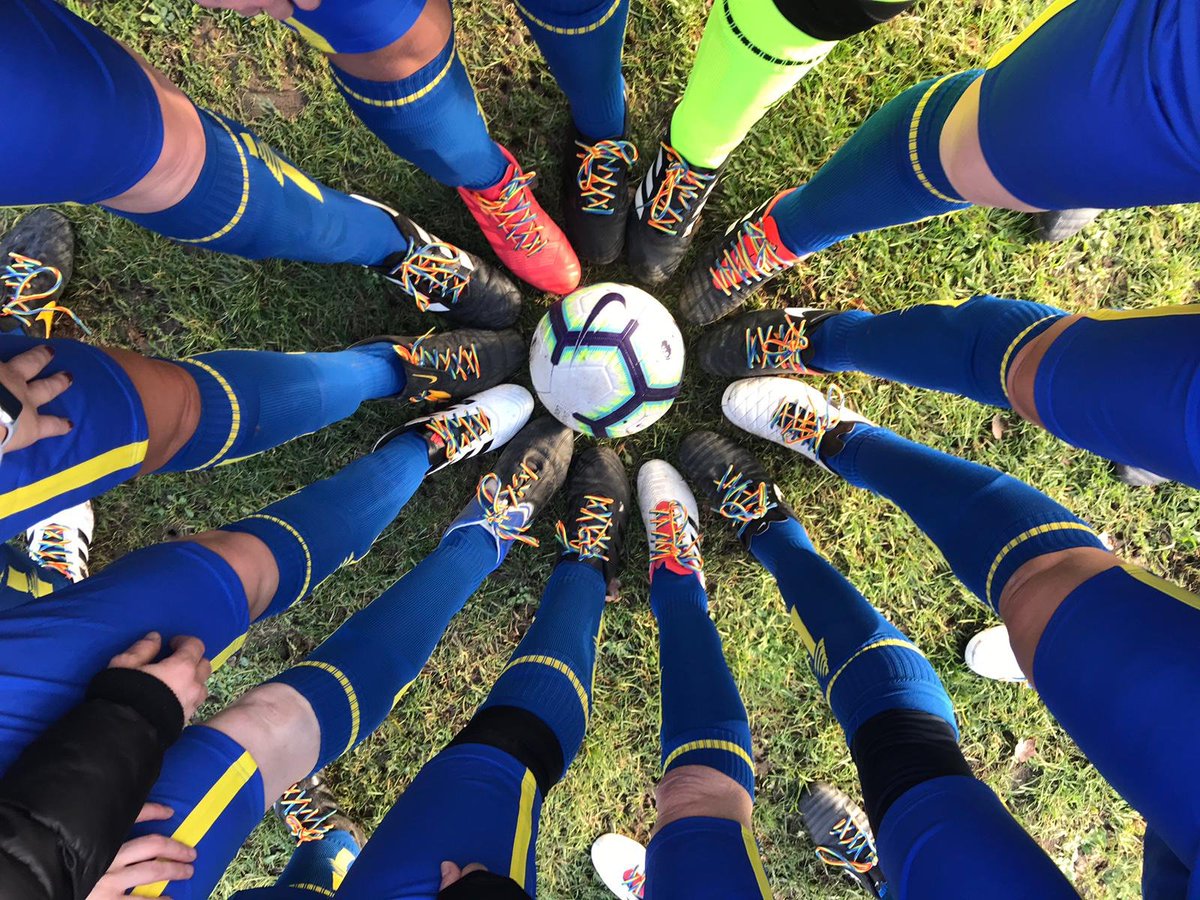 stonewalluk's tweet photo. Remember that tomorrow is Wear Your #RainbowLaces Day 2018! Lace up your shoes, tie them in your hair, or get creative, but whatever you do make sure you're wearing your laces tomorrow with pride! 🏳️‍🌈 #WYRLD2018 https://t.co/kN2sHjJkkT