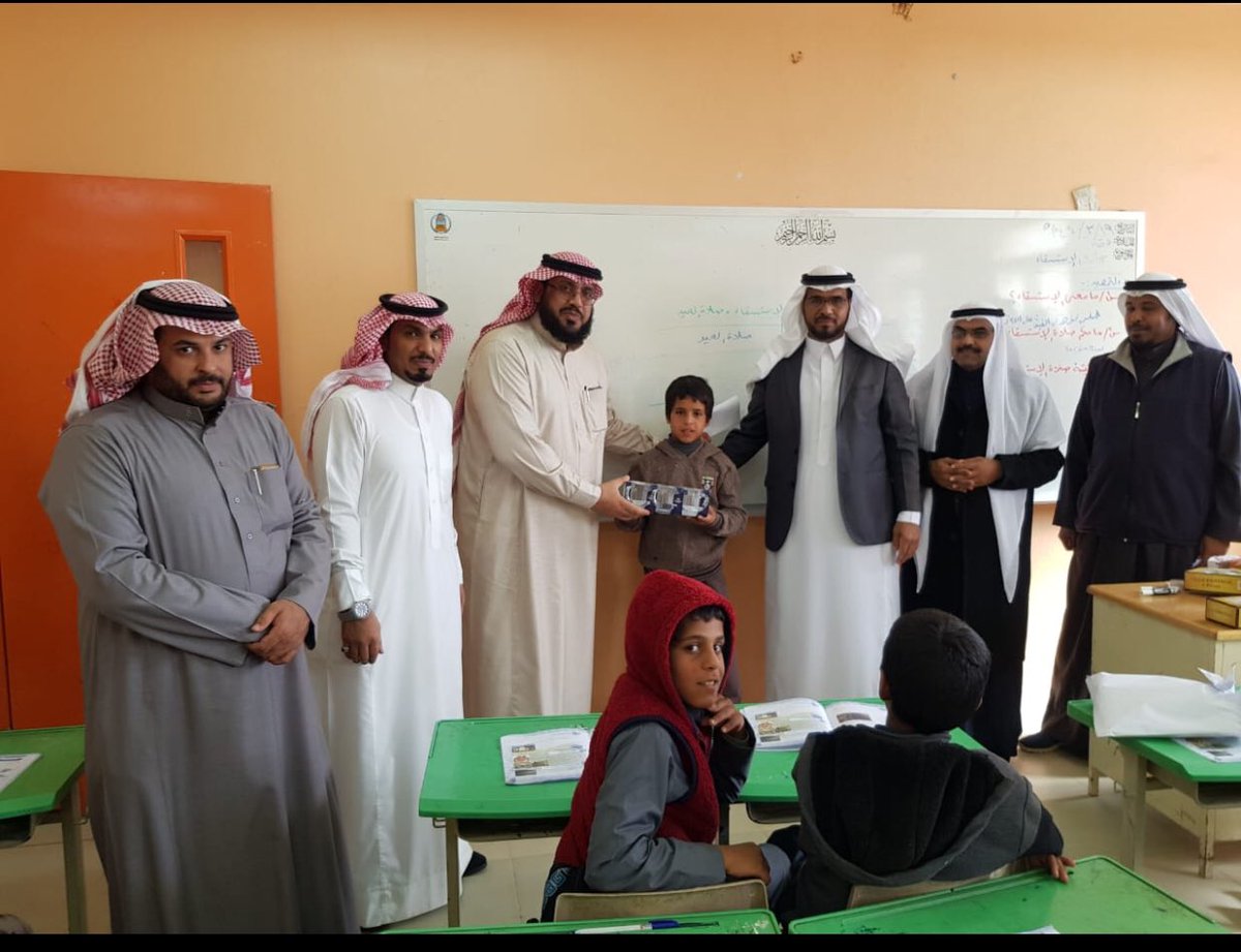 زيارة لجنة الاختبارات التحصيلية للطلاب برئاسة الدكتور جابر الشراري
