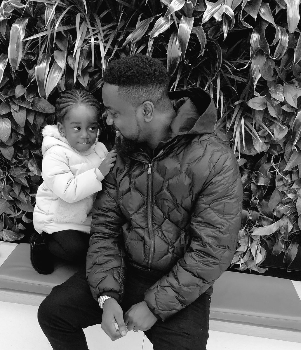 sarkodie's tweet photo. Hello 😊 https://t.co/gs51HpH7GD