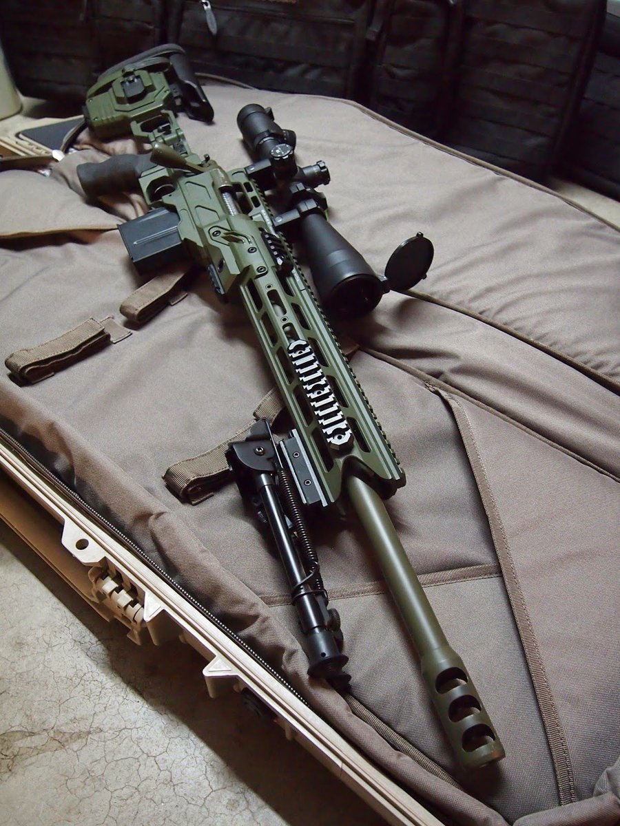 prepperscomes2's tweet photo. Ready for the Long Range. #survival #sniper #guns #scope https://t.co/4PZtM0hJGa