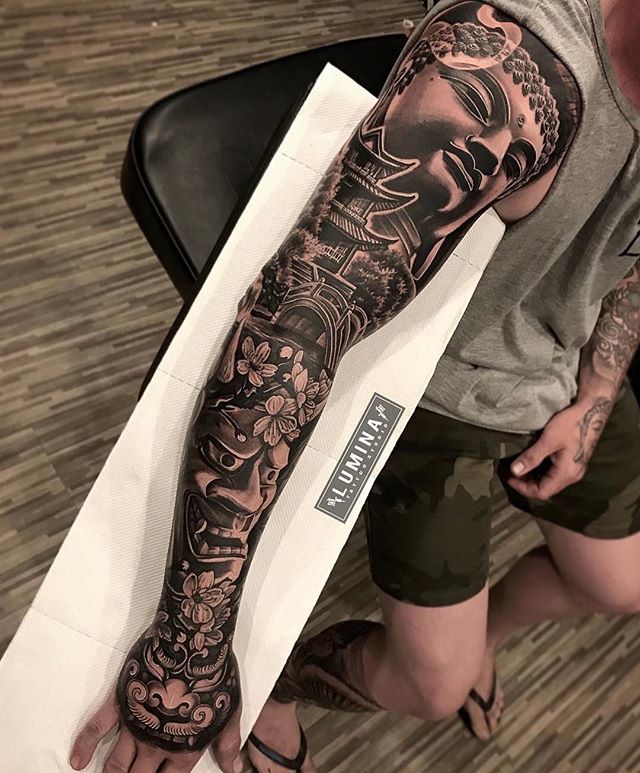 X 上的 Tattoo.Us.com:「#Repost @dodepras_tattoo ・・・ Japanese full sleeve done one sitting at @lumina_tattoo_studio , swipe for another side #tattoo# tattoos#blackandgrey#gangster#gangsterbackpiece#fullbacktattoo#fullbackgangster#chicanostyle ...