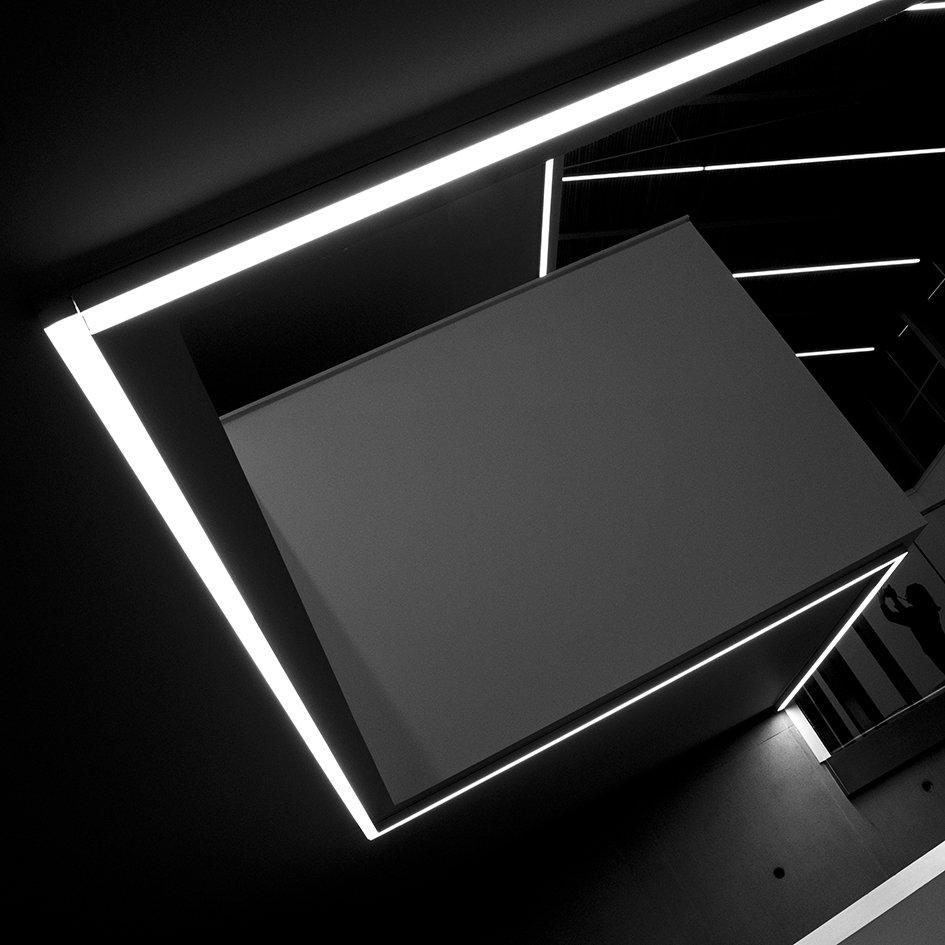 Today our Photographer <a href="/kasiaburke/">☆☆ Kasia Burke ☆☆</a> gave a careers talk to a packed classroom at a secondary school in #Letchworth on balancing commercial photography work with creative expression as an artist