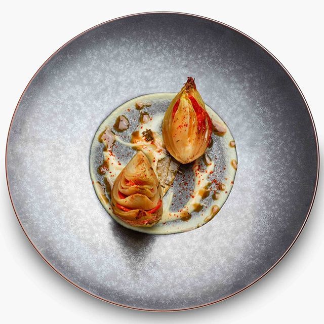 // Oignons doux contisés au chorizo, purée d'oignons au piment d'espelette.

#paris #france #restaurant #gastronomie #gastronomy #food #instafood #yummy #amazing #instagood #photooftheday #sweet #fresh #tasty #foodie #delish #delicious #… ift.tt/2KCMPSy