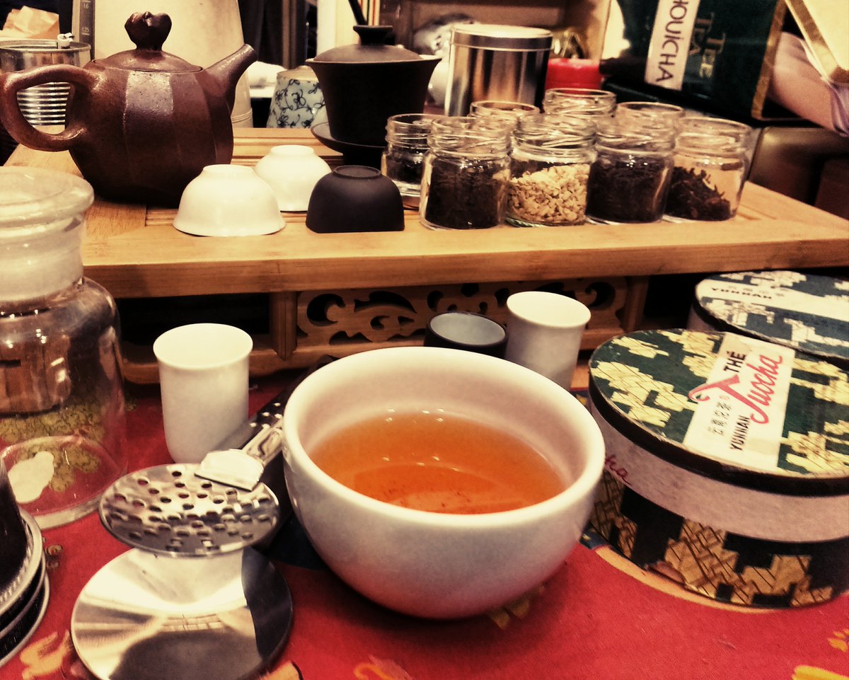 tv_consciente's tweet photo. Sin moverte de casa conocerás la ritualística e historia del Té. Viaja a India, China, Japón de la mano de nuestros expertos. Descubre los secretos, curiosidades, ceremonias y tipologías del té suscribiéndote ahora: https://t.co/xpI1YxDKay  🍵⛩️🌏 #expertosente https://t.co/Vaz9X1rFuV
