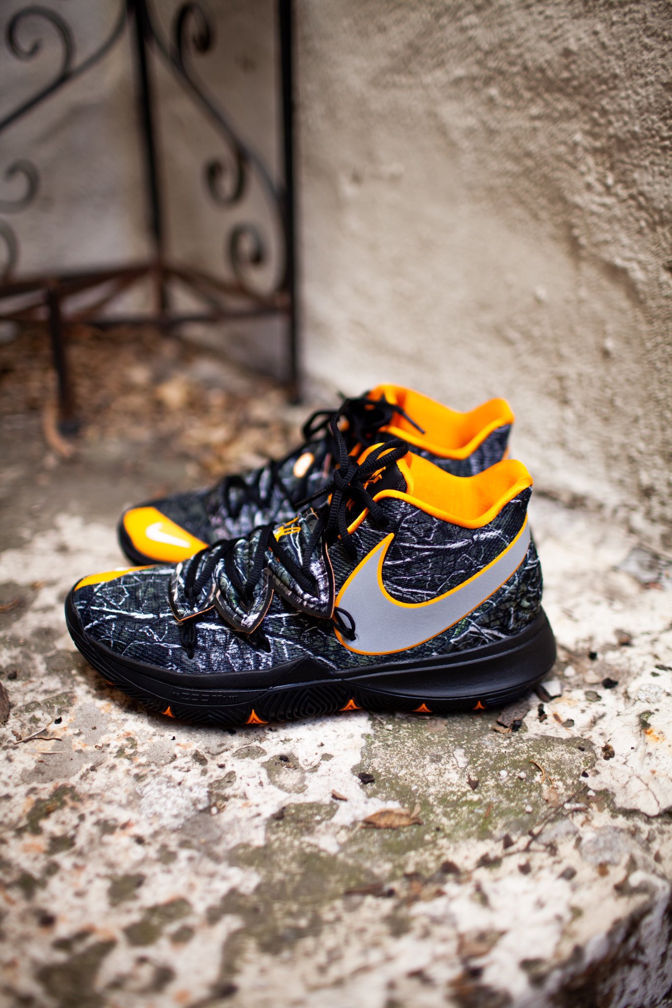 Kyrie 5 cheap x taco