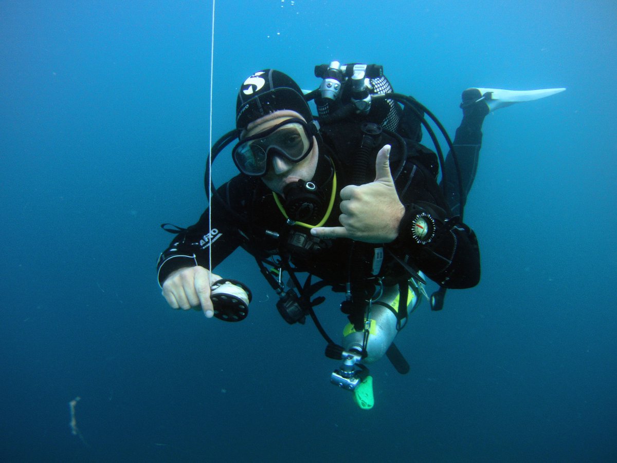 Buceomojacar's tweet photo. Última inmersión curso #TecRec #PADI #Tec40, grande Rodrigo Leiva !! , todo según lo planificado. Bordaste los chequeos, profundidad, tiempos de fondo, presión de retorno, Vdrill, SDrill, Etapas de fondo y la deco con lanzamiento de boya, cambios de gas, velocidades de ascensos.. https://t.co/AoVZnVzXrQ