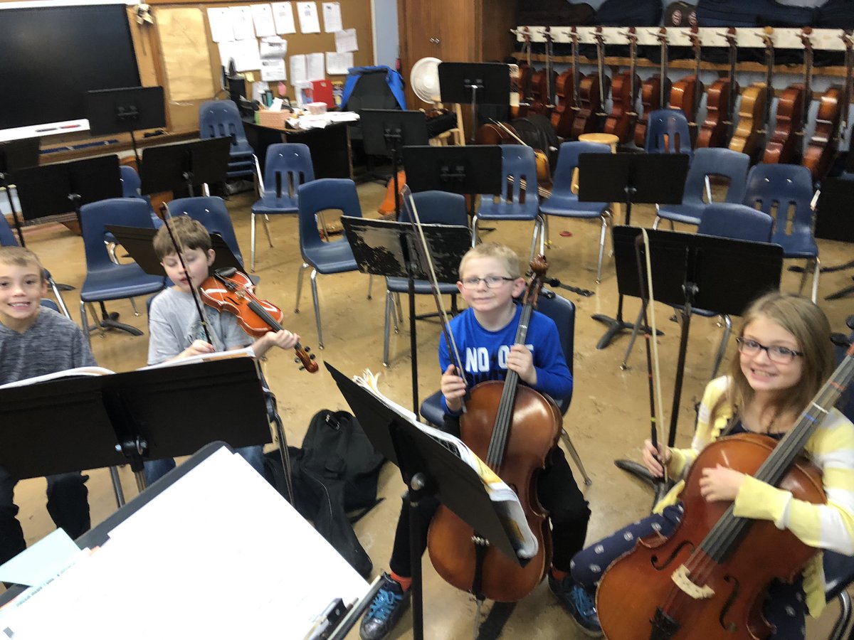 Mini-orchestra! Violins and Cellos together.