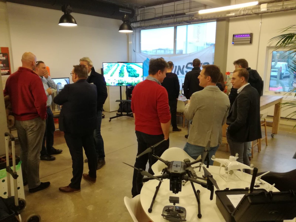 ProdockAdam's tweet image. Vandaag organiseerden @portofamsterdam en @amports in @ProdockAdam een fieldtrip vanuit de Amsterdam Drone Week in de RAI. Wat kunnen drones betekenen voor de haven? Inspirerende presentaties van DroneAddicts, DroneStars, RIMS, Skeye, SGS, en Dutch Drone Company!