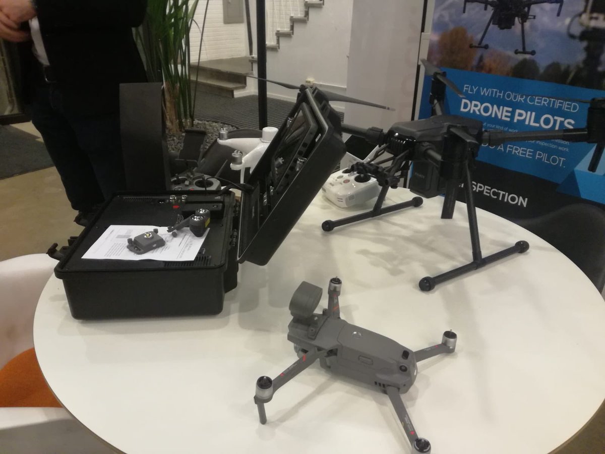 ProdockAdam's tweet image. Vandaag organiseerden @portofamsterdam en @amports in @ProdockAdam een fieldtrip vanuit de Amsterdam Drone Week in de RAI. Wat kunnen drones betekenen voor de haven? Inspirerende presentaties van DroneAddicts, DroneStars, RIMS, Skeye, SGS, en Dutch Drone Company!