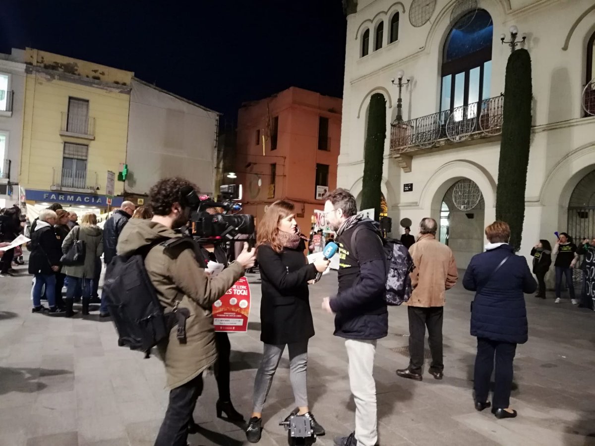 CATAC_IAC's tweet photo. Els companys i companyes de @CatacBadalona avui intervenen en el Ple Municipal per explicar la situació dels Serveis Socials a @AjBadalona 
#serveissocialsdignesja 
@CATAC_IAC @la_IAC #Badalona https://t.co/smFCPEyoha