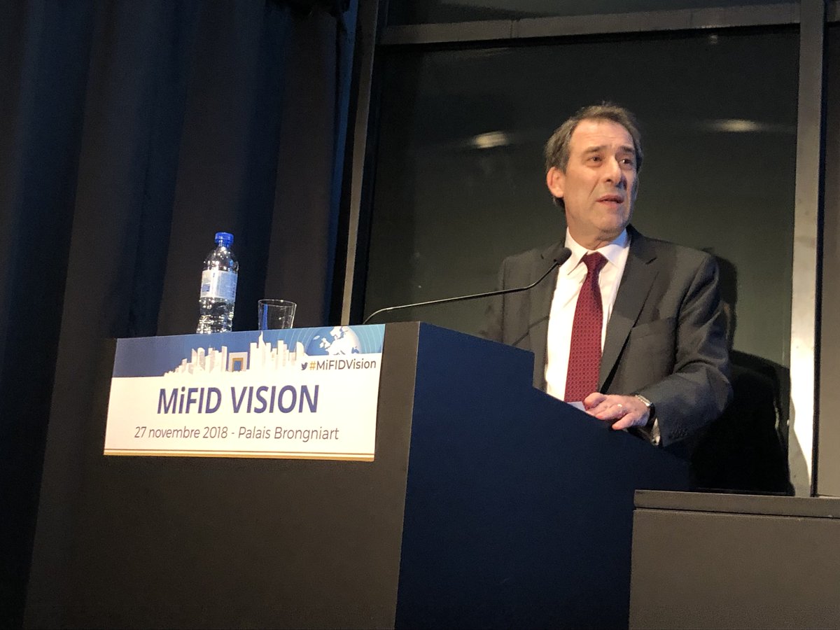 AMF_actu's tweet image. « Il importe que nous mobilisions notre intelligence collective pour trouver les moyens de développer ce qui peut être un atout de la Place de Paris, une capacité de recherche diversifiée accessible à tous les investisseurs », Robert Ophèle conférence #MiFIDVision #MiFID2