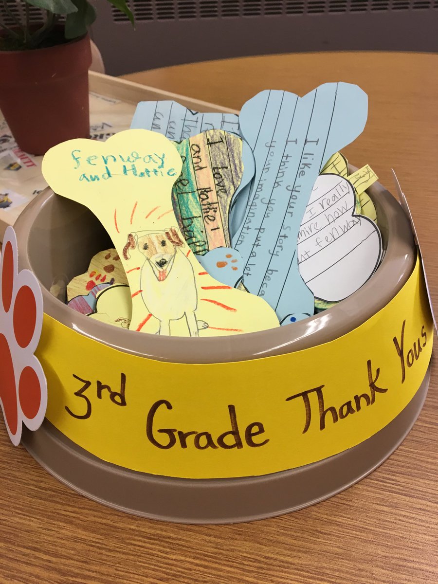 victoriajcoe's tweet image. I ❤️ #3rdgraders (&amp;amp; no this is not my lunch)! #authorlife #schoolvisit