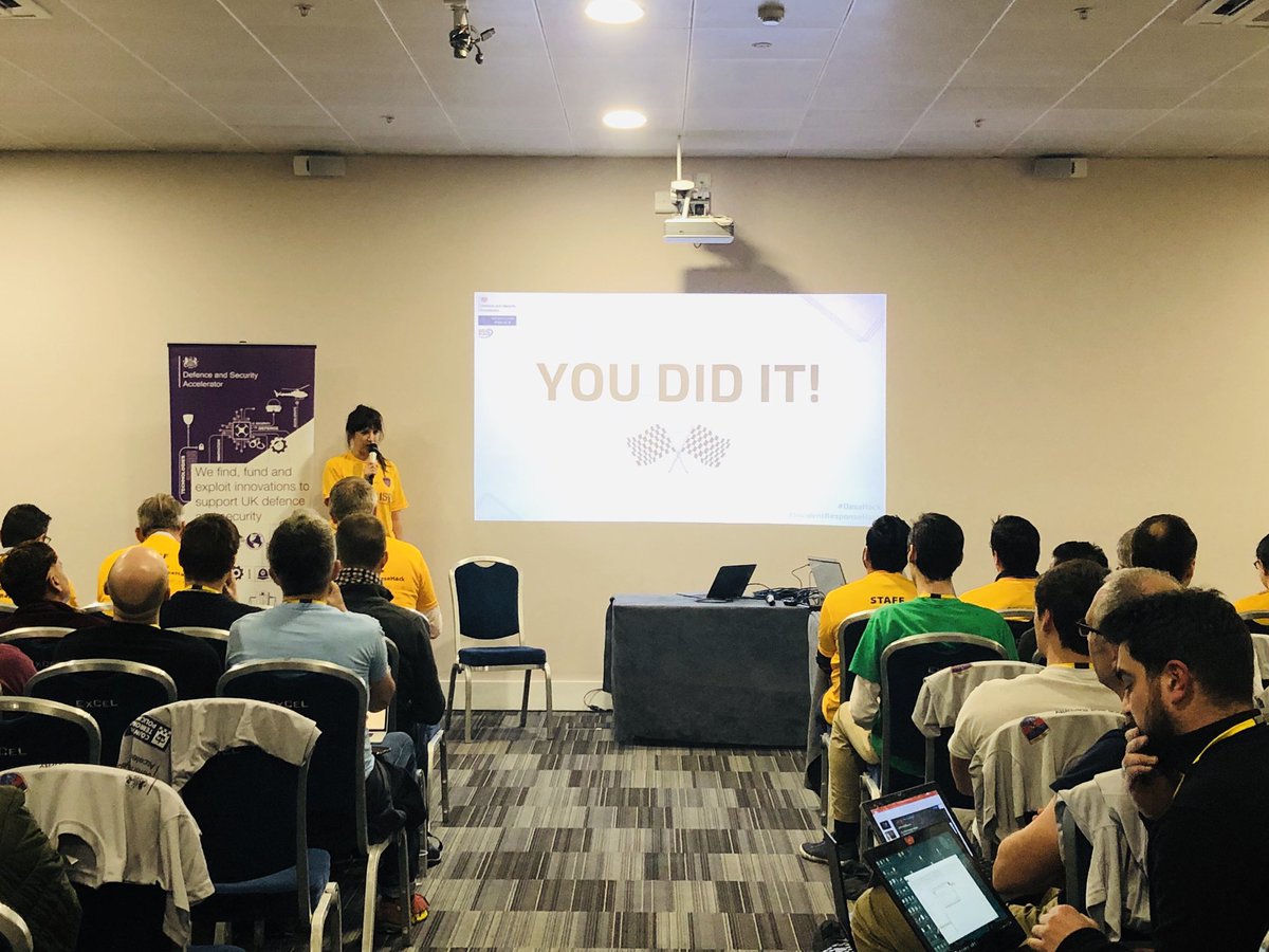 BeMyAppEMEA's tweet photo. It’s time for the final demos! Good luck to all of the teams 🍀 @DASAccelerator #dasahack #incidentresponsehack https://t.co/JxwAdgzCrR