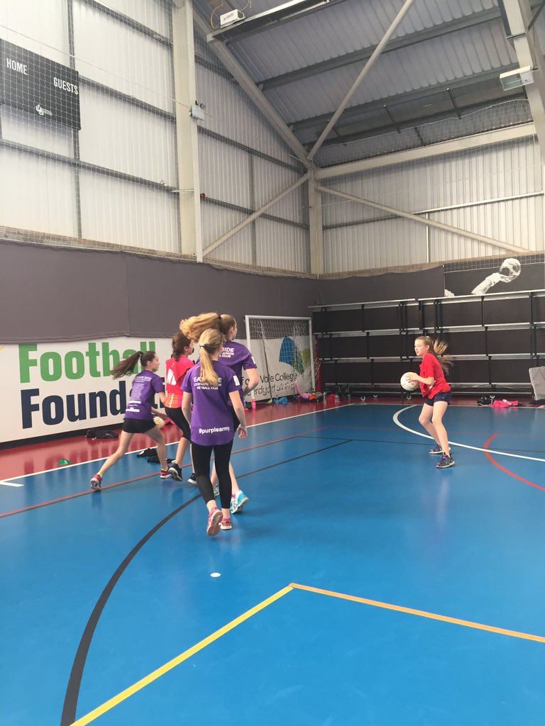 MichelleReeve2's tweet photo. @CentralSouthWN Completed L2 assessment (Hurray!) and took on U13 LA Hub for Cardiff (fab bunch of young ladies!)#NetballNovember https://t.co/5hRjK27qVi