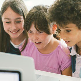 6 reasons for coding in K-5 classrooms bit.ly/2QngKU4 #ComputerScience #coding