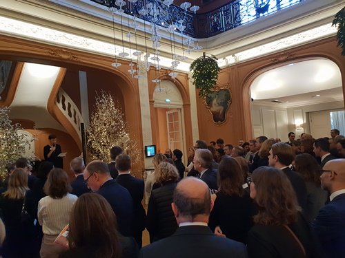 AllianzTradeFR's tweet photo. Aujourd’hui avaient lieu les ateliers experts courtiers d'#EulerHermes! Au programme, des échanges entre courtiers et #ExpertsEH sur les nouveaux services d’Euler Hermes, la digitalisation et la conjoncture économique. Merci à l'ensemble des participants! #DemainEnTouteConfiance https://t.co/7aZE2ycvAJ