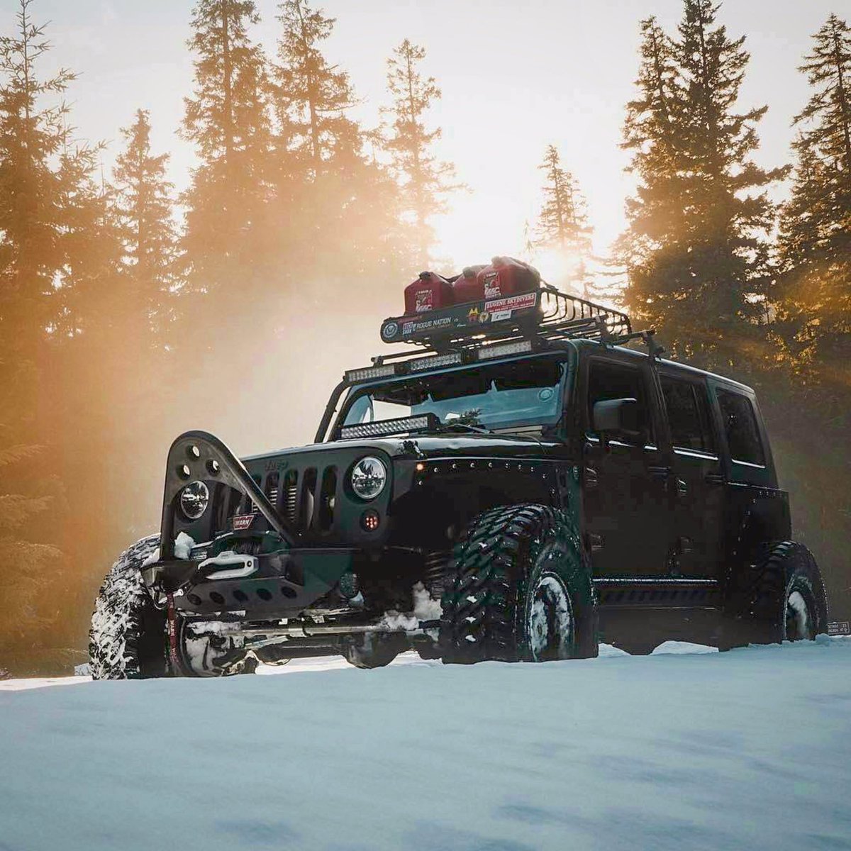 #jeepsnow #jeepsarelife #jeeper #jeep #jeeping #jeepwrangler #jeepwranglerunlimited #snow #4x4 #jeepjk #OIIIIIIIO #jeepbeef #jeepfamily #jeepwave #4x4life #jeepfreeks #jeepnation #wranglernation #jeepporn #outdoors #offroad #jeeplife #instajeep #jeepjku #jeeps 📸 @el_jeepo