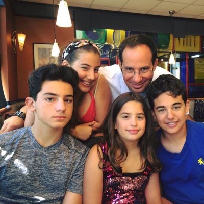 davidkahn28's tweet photo. #NewProfilePic https://t.co/BsdckgNdLW