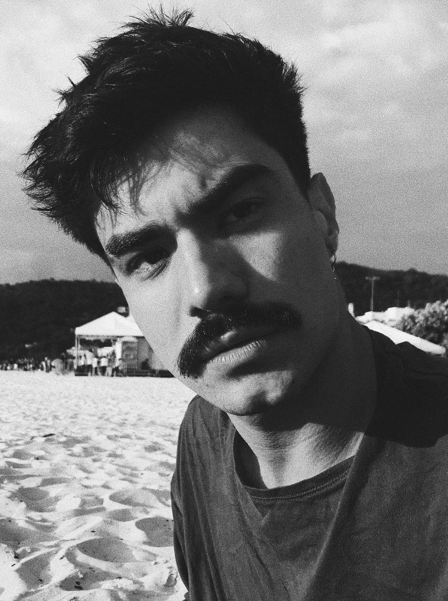 _diashiago's tweet photo. Nova do perfil https://t.co/aRlhq9Ma8q