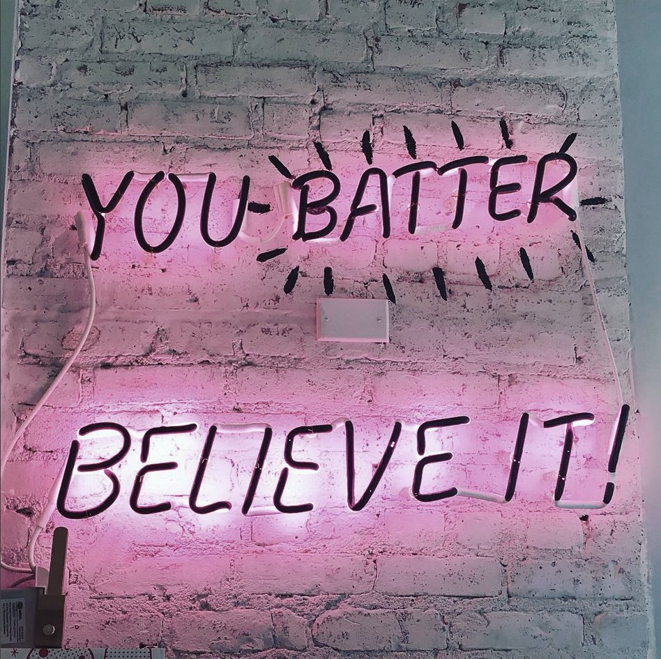 The only way to get through the week // melhor jeito para começar a semana 📸@carofeast #abe #abecooks #icecream #newforkcity #bakery