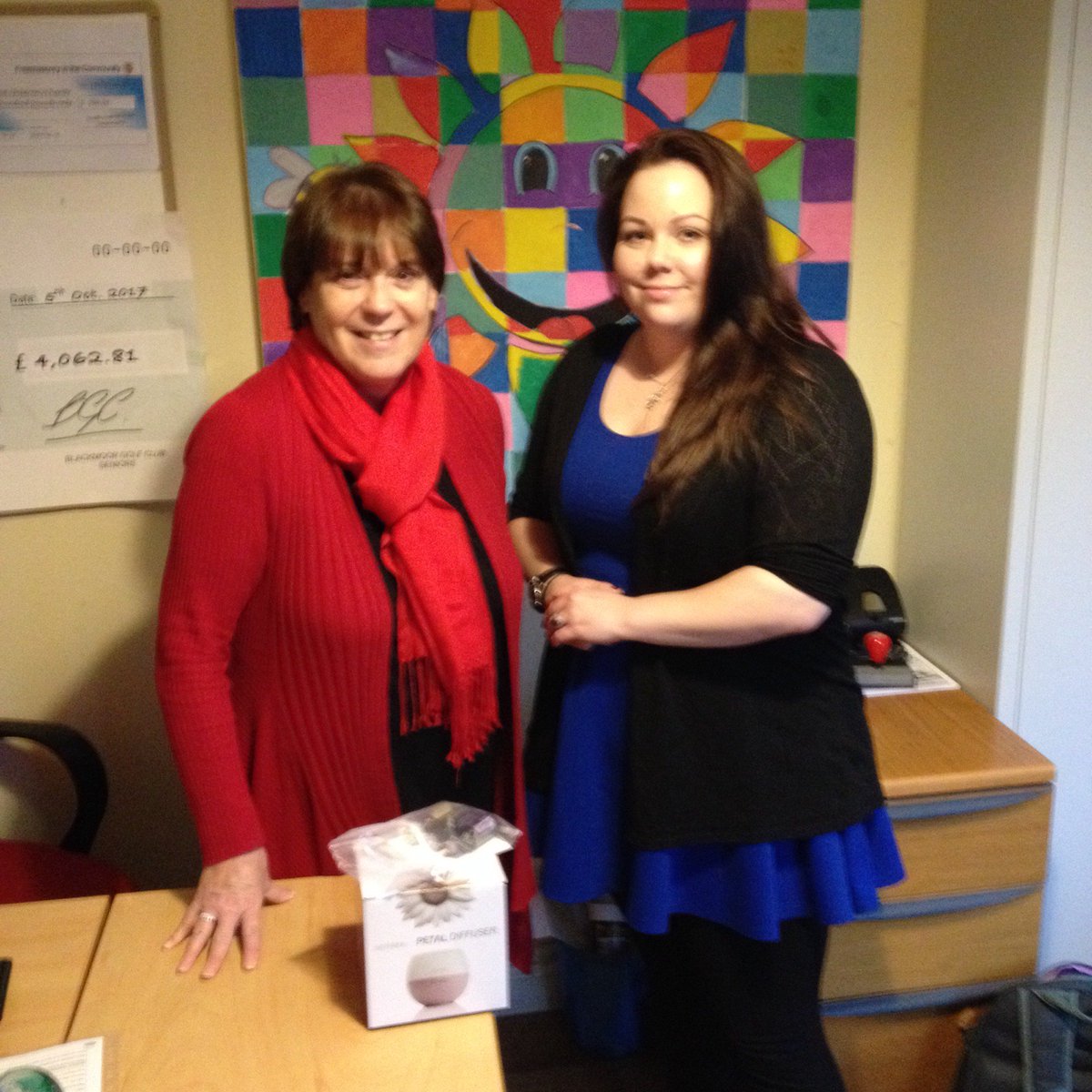 HONEYPOT HAZE <a href="/midgefiftyseven/">Paul 😊</a> &amp; I were delighted this afternoon to meet Kate Browning of @Honeypotcharity in New Forest, to see the amazing work that Honeypot do for children. Love, Liz x <a href="/winchesterblogs/">Winchester Bloggers</a> @theonlenetwork #respitecare #youngcarers #vulnerablechildren #outreach